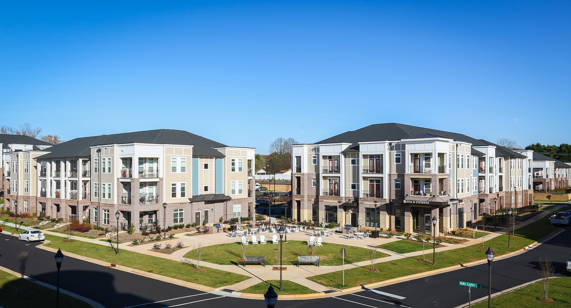 Holly Crest Apartments a Northwood Ravin Signature Community